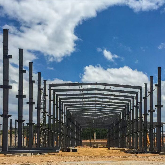 Quais são os benefícios dos edifícios fabris com estrutura de aço de vários andares